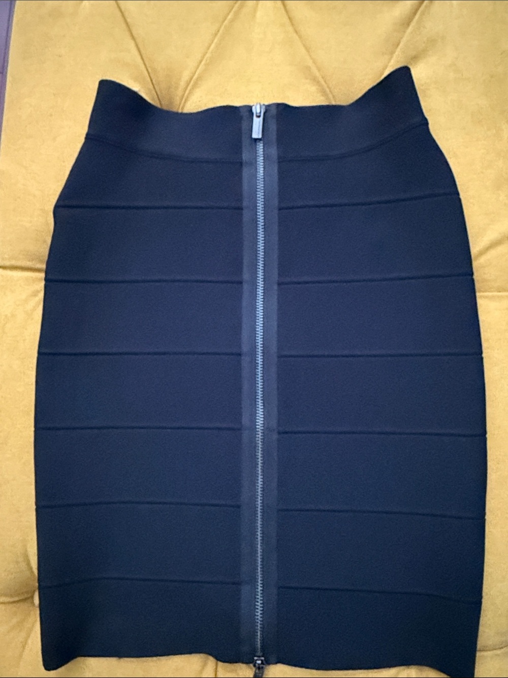 BCBGMaxAzria Black Front-Zip Bandage Pencil Skirt